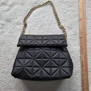 Karen Millen Quilted Chain Regent Shoulder Bag Elegant Black Quilted Women's Bag